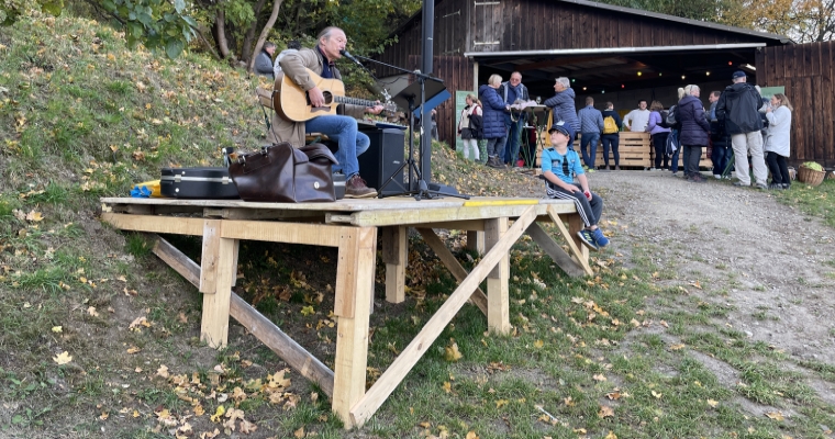 Gert Haussner Solo @Weinherbst am Buchberg 26.10.2021